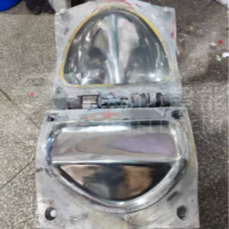 Car bumper molding
