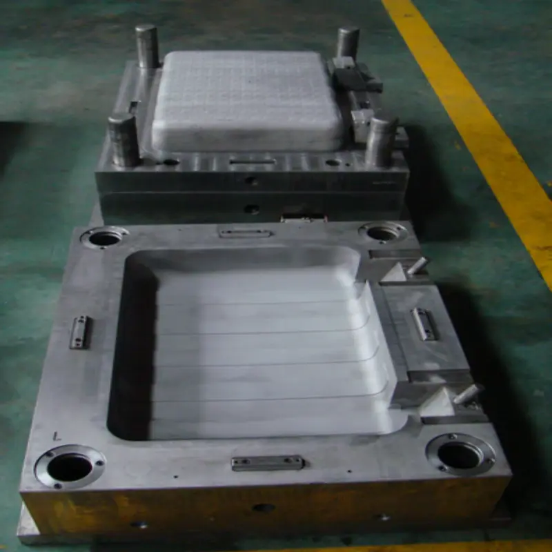 Car bumper molding
