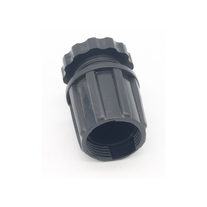 Plastic collar molding